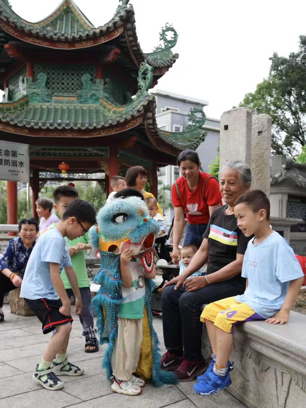 1组+专修班+炫狮+吴美琳+18122363790.jpg