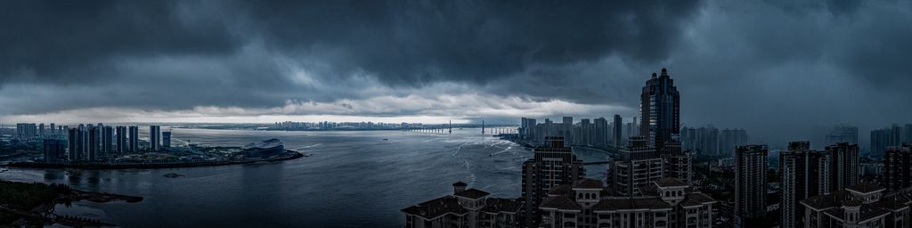 湛江 杨伟东《风起云涌》139234748.jpg 湛江 杨伟东《风起云涌》139234748.jpg