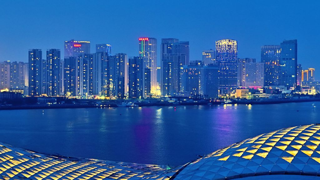 湛江高级班 对抗赛 《蓝调夜澜》黄春英13828267399.jpg